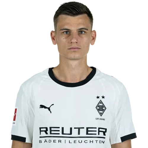 Yannik Engelhardt